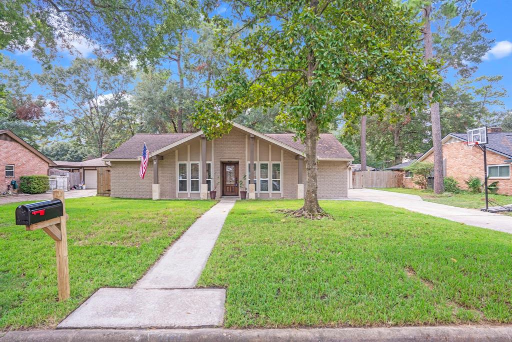 River Village Dr, Kingwood, TX 77339