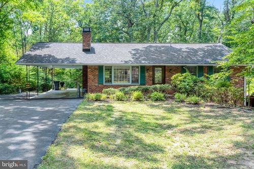 18355 Sharon Rd, Triangle, VA, 22172-1307 | Card Image