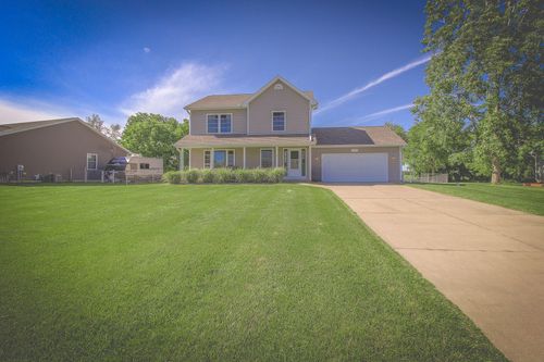 7677 Stermer Dr, Kalamazoo, MI, 49048-9714 | Card Image