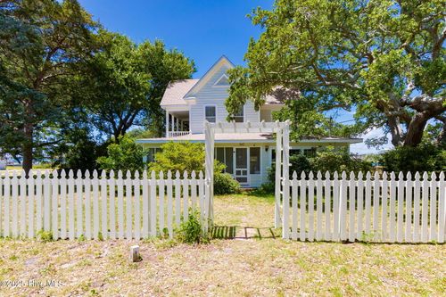 142 Rush Point Road, Harkers Island, NC, 28531 | Card Image