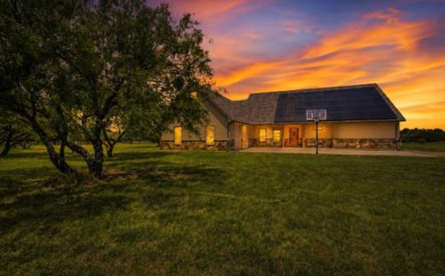 927 Prickly Pear Trl, Gordon, TX, 76453-3924 | Card Image