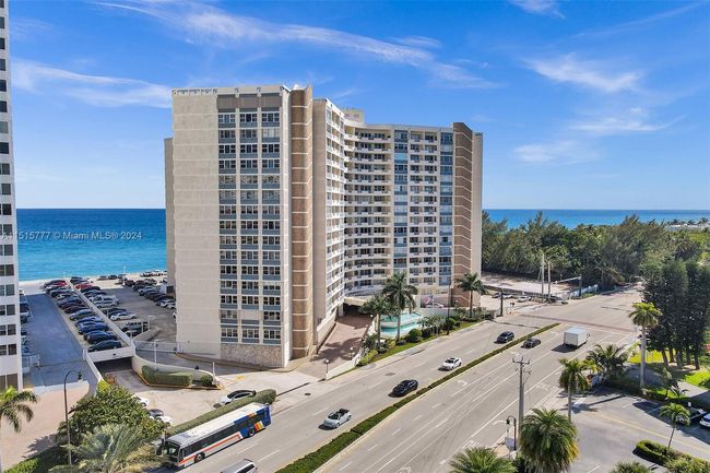 APT-1709 - 3180 S Ocean Dr, Condo with 2 bedrooms, 2 bathrooms and null parking in Hallandale Beach FL | Image 41