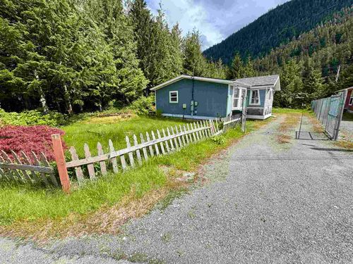 1391 Bostwick Rd, Ketchikan, AK, 99901-6706 | Card Image