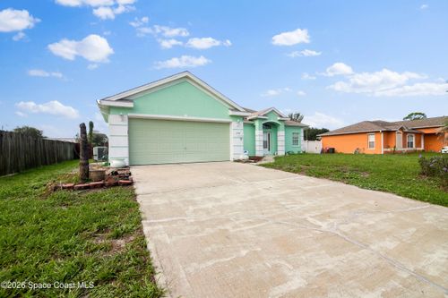 698 Thuringer St Nw, PALM BAY, FL, 32907-9051 | Card Image