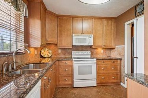 apt-106-2141 Ne 68th St, Fort Lauderdale, FL, 33308-1115 | Card Image