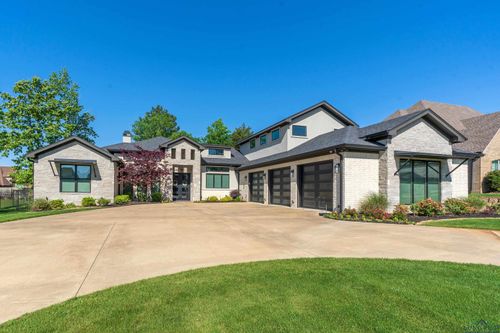 1112 Masters Way, Longview, TX, 75605-2769 | Card Image
