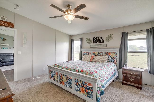 2909 Berry Patch Ln, House other with 3 bedrooms, 2 bathrooms and null parking in Joshua TX | Image 19