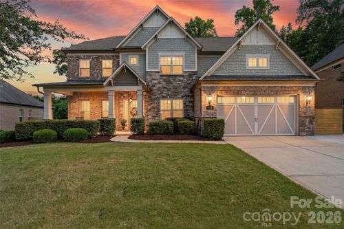 156 Reserve Ln, Fort Mill, SC, 29707-7495 | Card Image