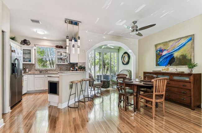 12472 Country White Cir, Townhouse with 2 bedrooms, 2 bathrooms and null parking in TAMPA FL | Image 10