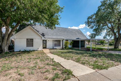 810 Cobble Dr, San Antonio, TX, 78216-3732 | Card Image