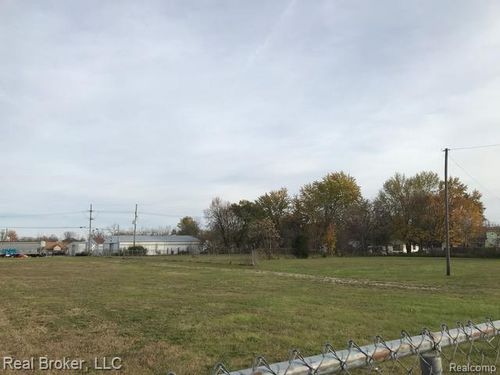 155 S Court Street, Lapeer, MI, 48446 | Card Image