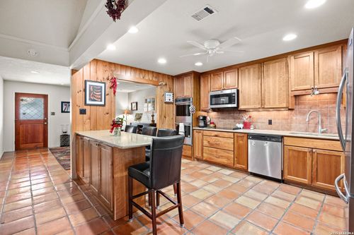 2329 Rock Creek Dr, Kerrville, TX, 78028-6546 | Card Image