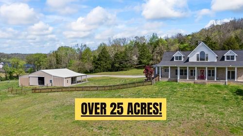 216 Old Wolf Hill Rd, Bethpage, TN, 37022-8515 | Card Image