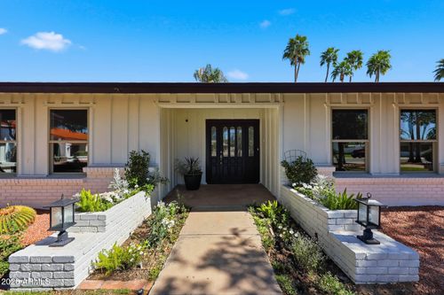 5610 E Charter Oak Rd, Scottsdale, AZ, 85254-4311 | Card Image