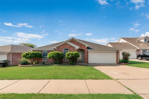 4907 Vaquero Ct, Arlington, TX, 76017-3920 | Card Image