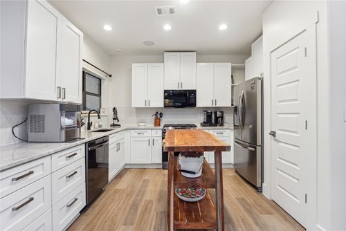 apt-1099-3404 American Dr, Lago Vista, TX, 78645-6562 | Card Image