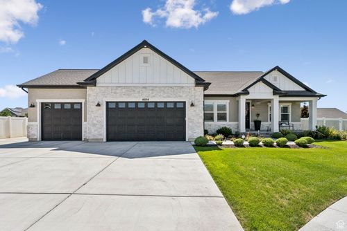 4814 N Brian Head Peak Dr, Eagle Mountain, UT, 84005-5247 | Card Image