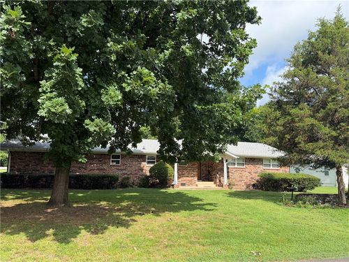 704 S Vine St, Clarksville, AR, 72830-4227 | Card Image