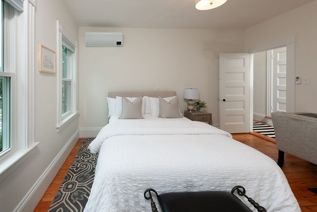 1 - 51 Elm St, House attached with 4 bedrooms, 2 bathrooms and 2 parking in Andover MA | Image 15