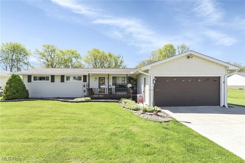 3802 Walters Dr, Brunswick, OH, 44212-2749 | Card Image