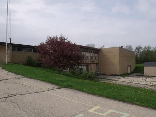 10720 Fox River Rd, Twin Lakes, WI, 53181 | Card Image