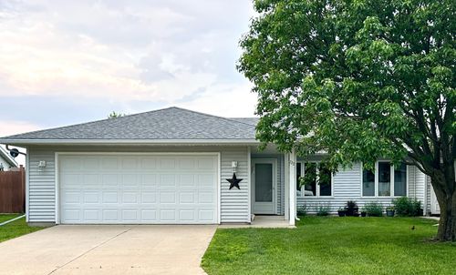 722 Memorial Dr, Spring Valley, MN, 55975-1028 | Card Image