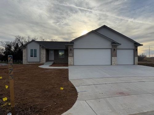 2373 S Saddle Cir, Wichita, KS, 67235-1102 | Card Image