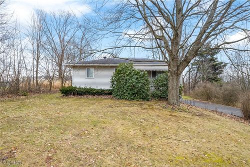 2995 Wilbanks Dr, Norton, OH, 44203-6339 | Card Image