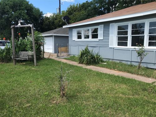 1601 N Avenue H, Freeport, TX, 77541-3457 | Card Image