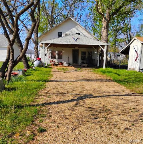 137 Junction St, Raymondville, MO, 65555-9103 | Card Image