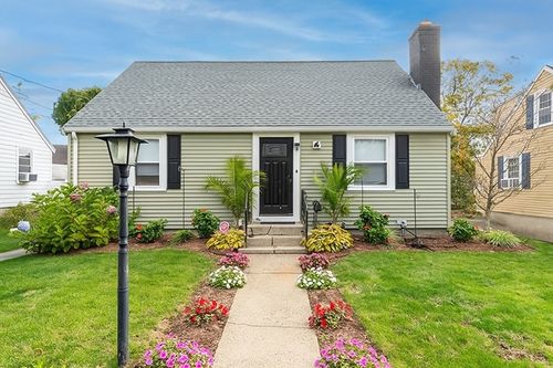 81 Childs St, Lynn, MA, 01905-1805 | Card Image