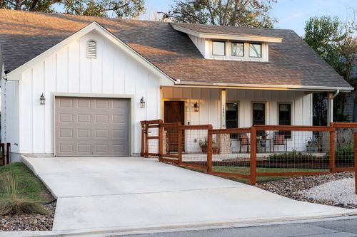 1441 Katy St, New Braunfels, TX, 78130-6215 | Card Image