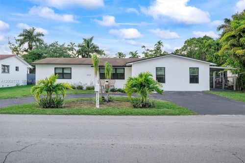14760 S Spur Dr, Miami, FL, 33161-2109 | Card Image