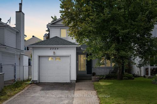 3759 Autumnwood St, Gloucester, ON, K1T2G7 | Card Image