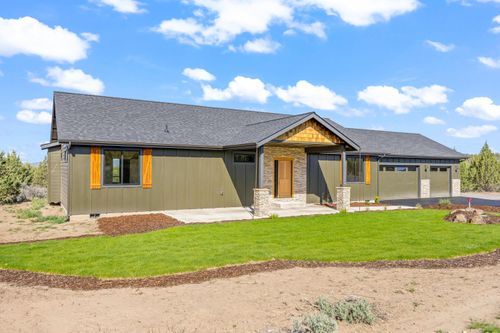 6822 Se Madison Ave, Prineville, OR, 97754-7608 | Card Image