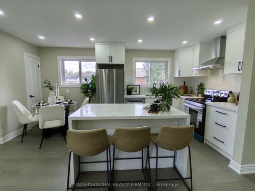 463 Rossland Rd E, Oshawa, ON, L1G2X3 | Card Image