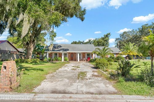 334 Hollowtree Drive, SEFFNER, FL, 33584 | Card Image