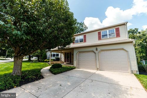 12 Victoria Ct, Mount Laurel, NJ, 08054-3127 | Card Image