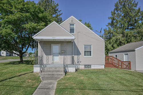 1815 Beacon St, Springfield, OH, 45505-4303 | Card Image