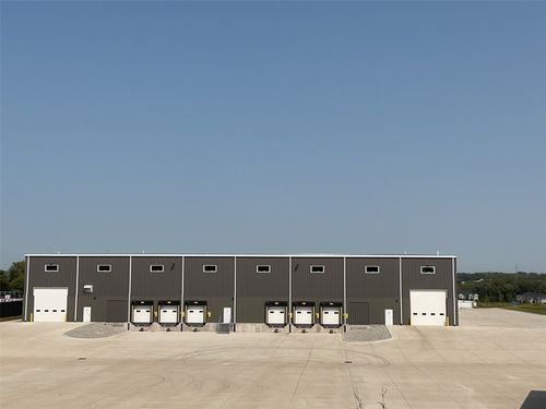 1550 Roberts Ferry Rd, Tiffin, IA, 52340-9454 | Card Image