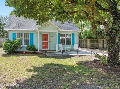 130 Ne 16th Street, Oak Island, NC, 28465 | Card Image