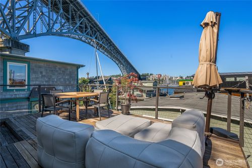 apt-a-2766 Westlake Ave N, Seattle, WA, 98109-1918 | Card Image