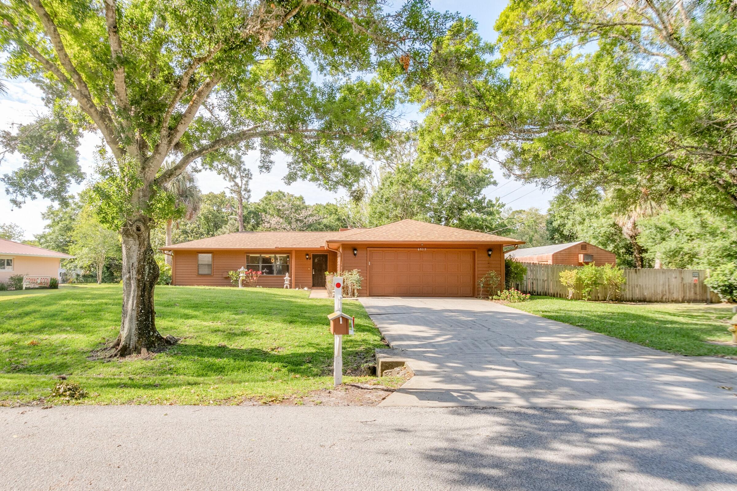 Towhee Dr, Melbourne, FL 32904