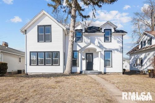 807 14th Ave, Fulton, IL, 61252-1337 | Card Image
