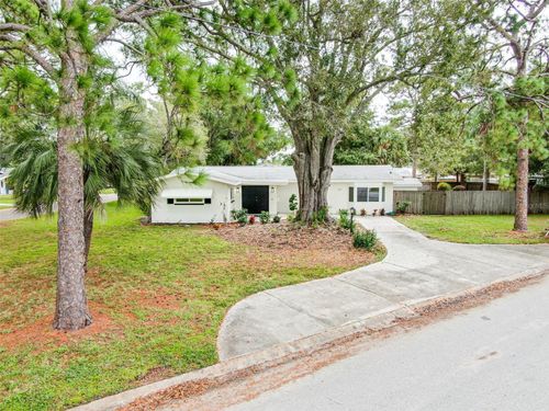 5625 Atlantic Ave N, ST PETERSBURG, FL, 33703-1215 | Card Image