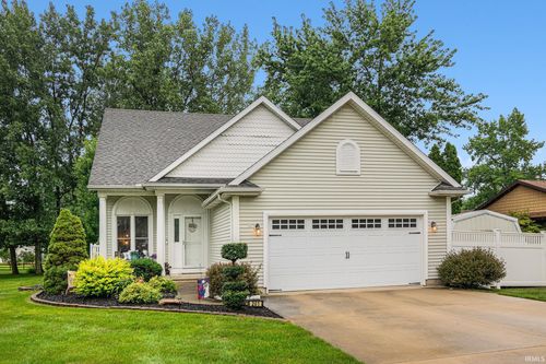201 Roy St, Winona Lake, IN, 46590-1807 | Card Image