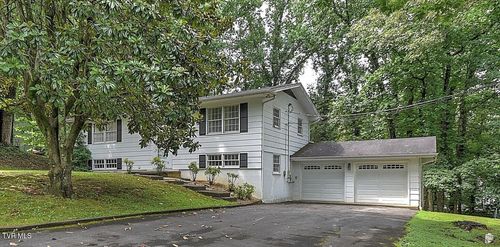 1410 Brentwood Dr, Greeneville, TN, 37743-6609 | Card Image