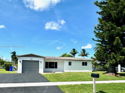 6285 Nw 23rd St, Margate, FL, 33063-2220 | Card Image