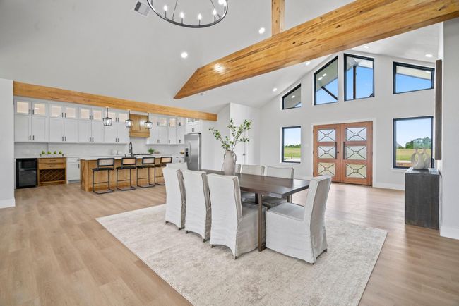 619 Chuckwagon Trl, House other with 3 bedrooms, 3 bathrooms and 1 parking in Angleton TX | Image 4