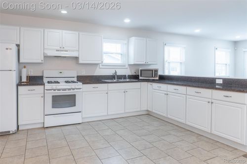 408 Conley St, Algonac, MI, 48001-1628 | Card Image